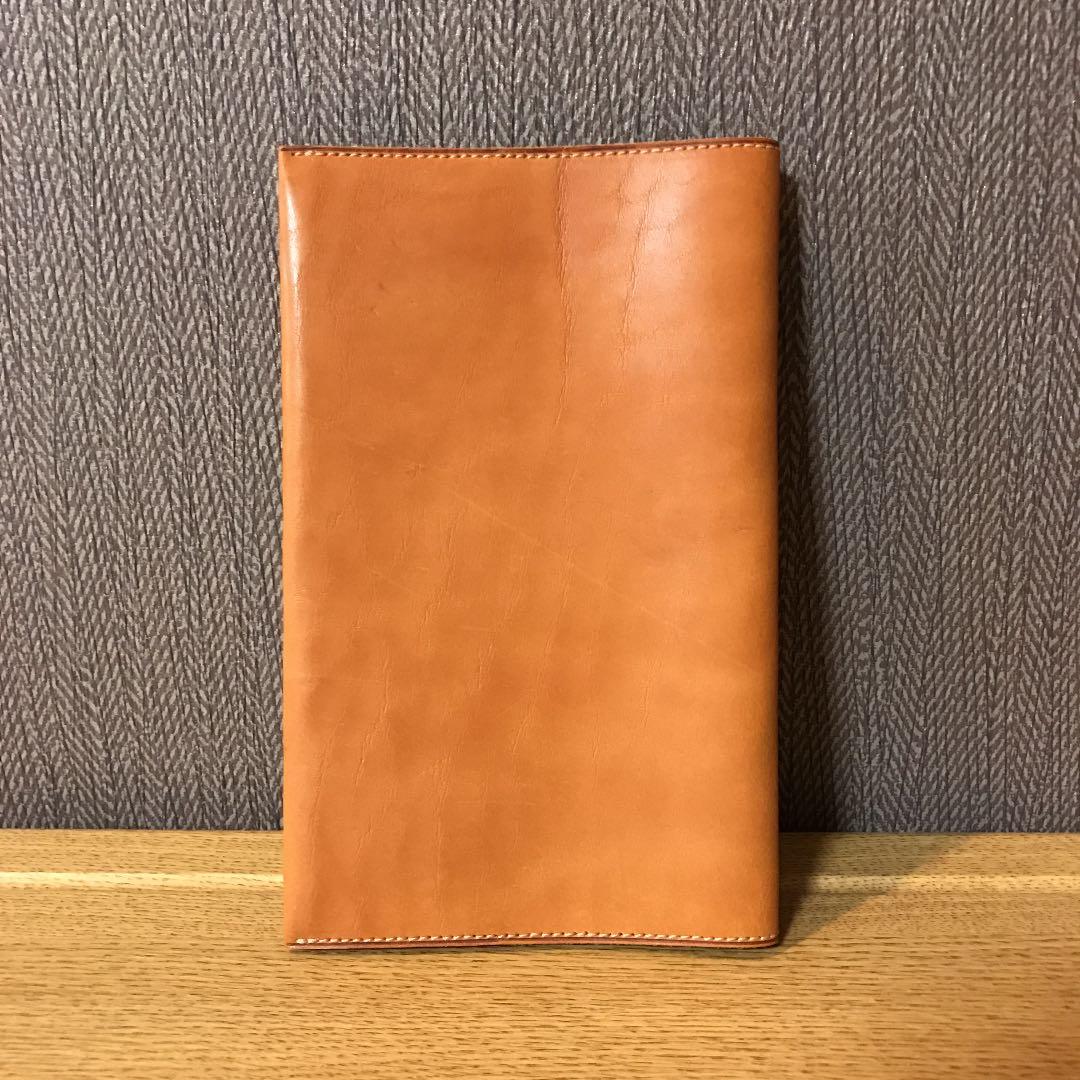革のブックカバー 2つ   お手入れクリーム付き