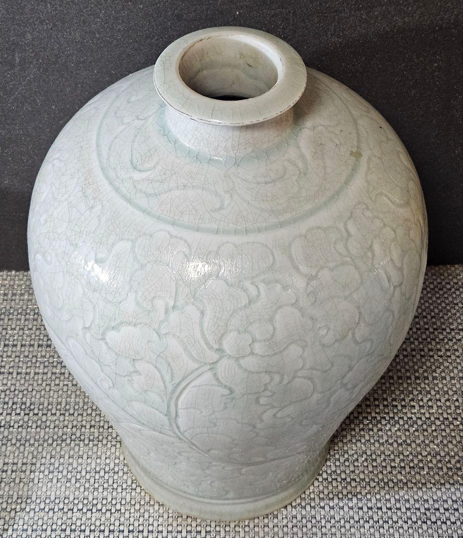 中国古美術　中国古陶磁器　青白磁　影青　彫唐花文様　瓶　罐　大壺　唐物　古渡り