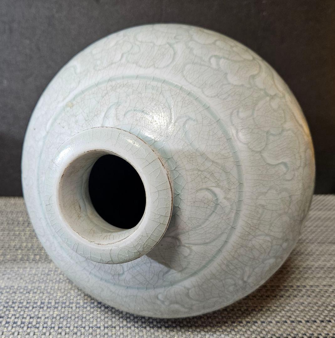 中国古美術　中国古陶磁器　青白磁　影青　彫唐花文様　瓶　罐　大壺　唐物　古渡り