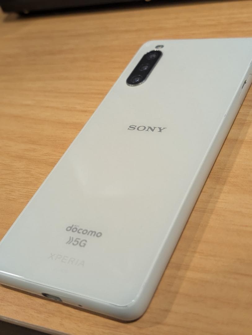 【SIMフリー】Xperia 10 III ホワイト SO-52B