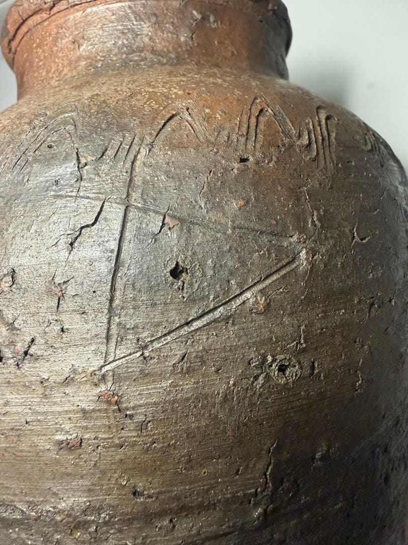 古陶風 波状文 焼締壺 高23cm 花器 古備前風