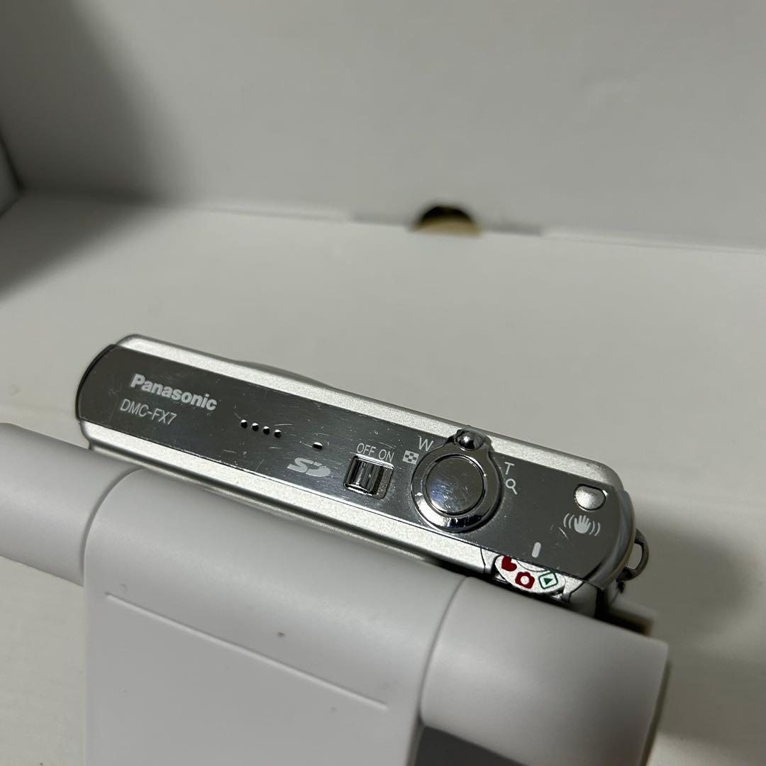 【付属品多数】パナソニックLUMIX DMC-FX7 LEICA デジカメ