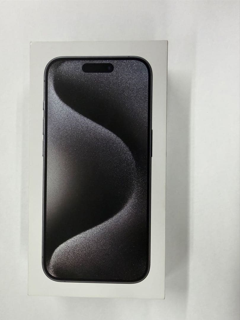 iPhone 15 Pro 512GB ブラックチタニウム　バッテリー100%