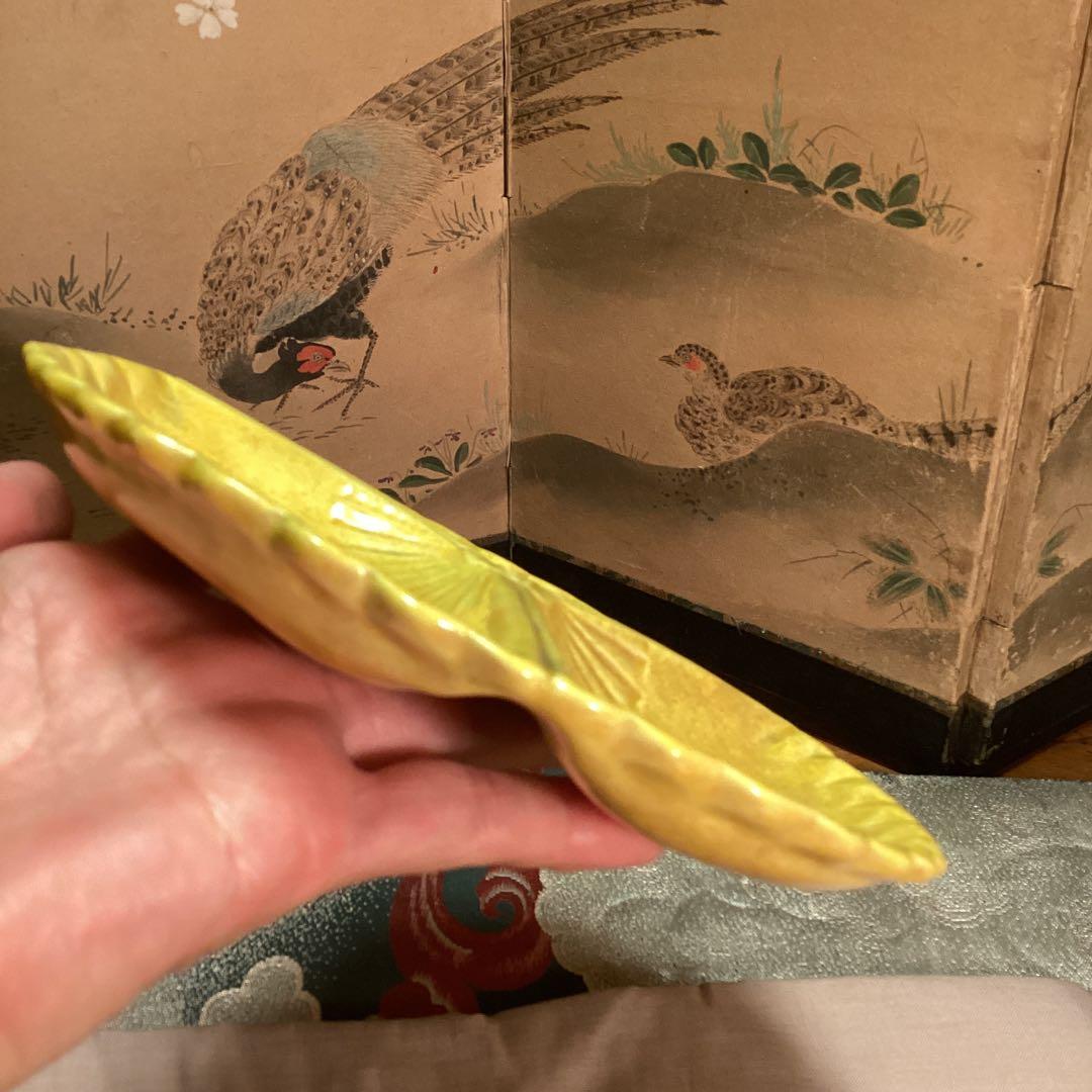 【特別出品】　懐石道具　黄交趾焼　源内焼　三つ扇皿　　５枚揃　供箱