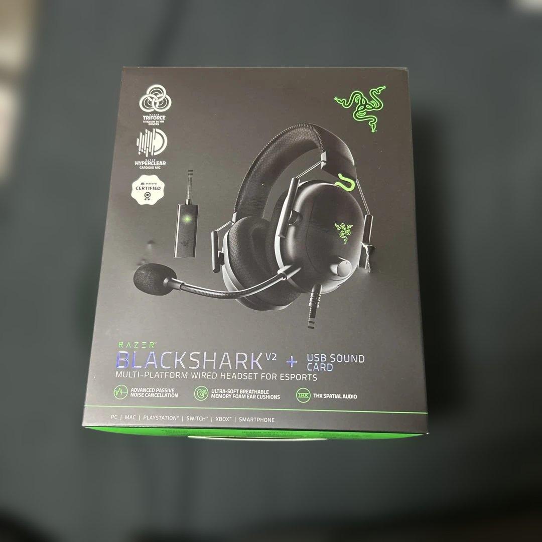 ヘッドホン Razer BlackShark V2 + USB Sound Card