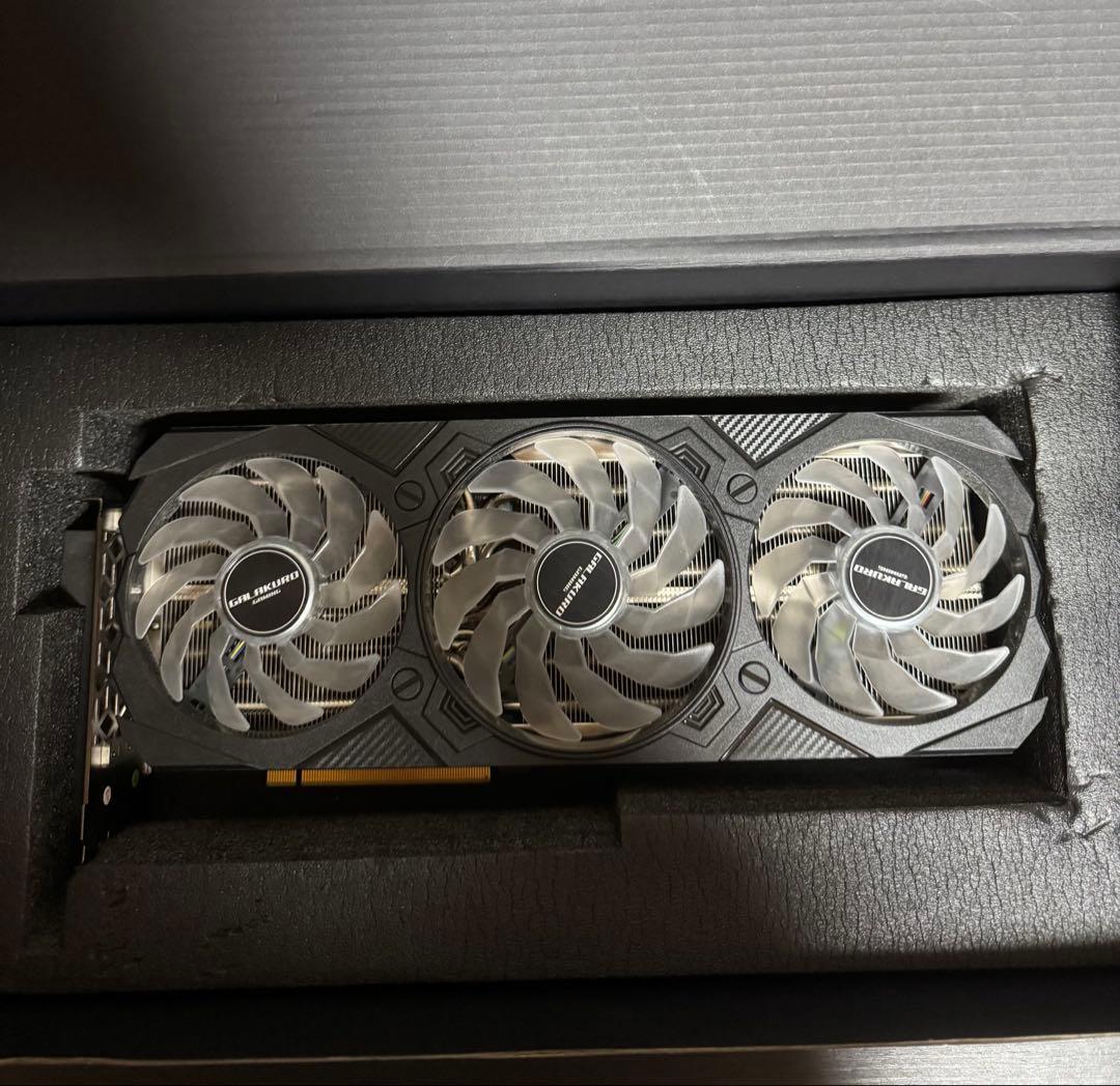 急ぎ Geforce RTX 4070Ti 12GB グラボ本体