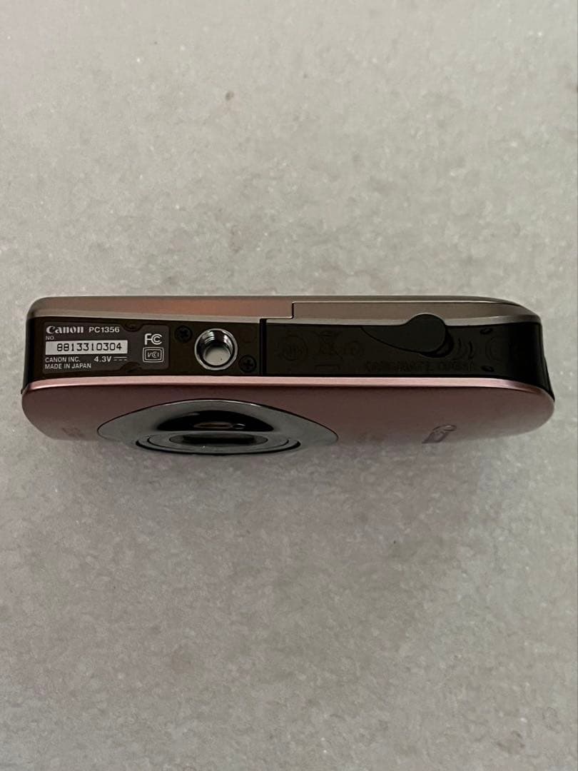 Canon IXY DIGITAL 12.1メガピクセル，動作未確認です