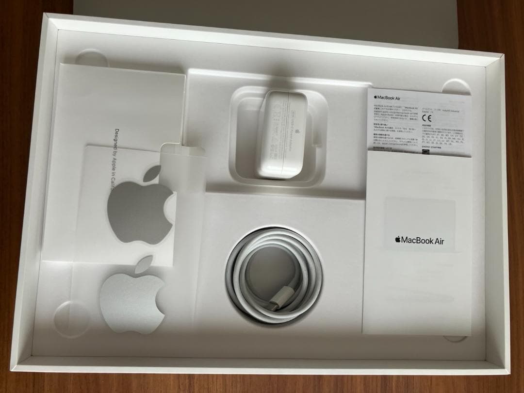 MacBook本体 Apple MacBook Air 2020 M1 8GB 256GB