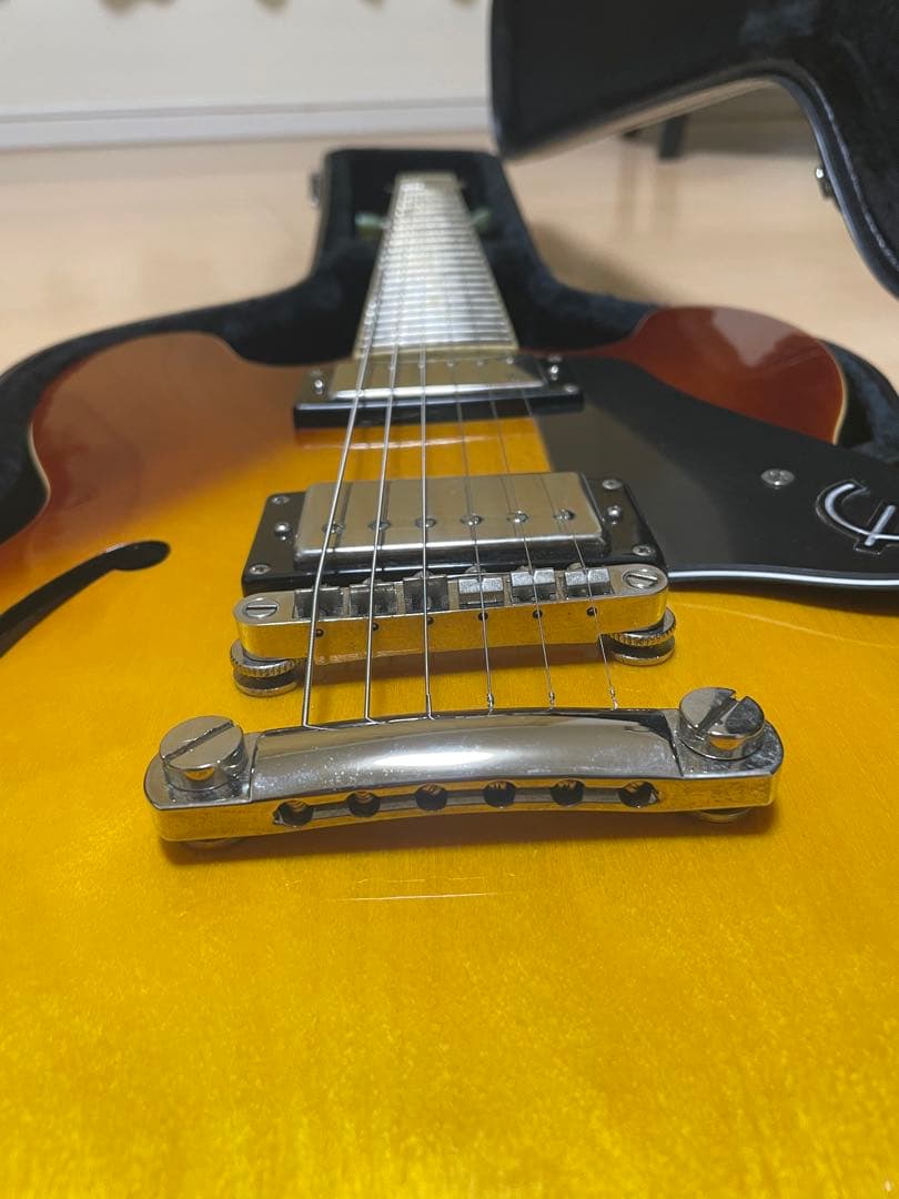 エピフォンES335カスタムショップ製2009年製青島『Qingdao』工場製造