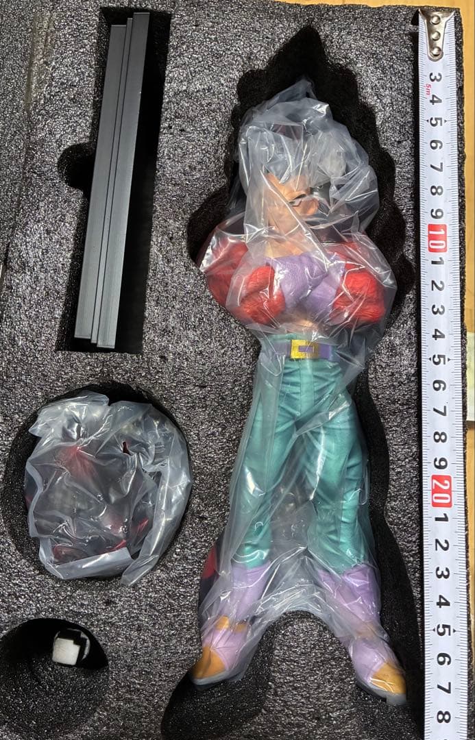 ドラゴンボール　スーパーサイヤ人4 孫悟空＆ベジータ　2体セット　新品未使用品。