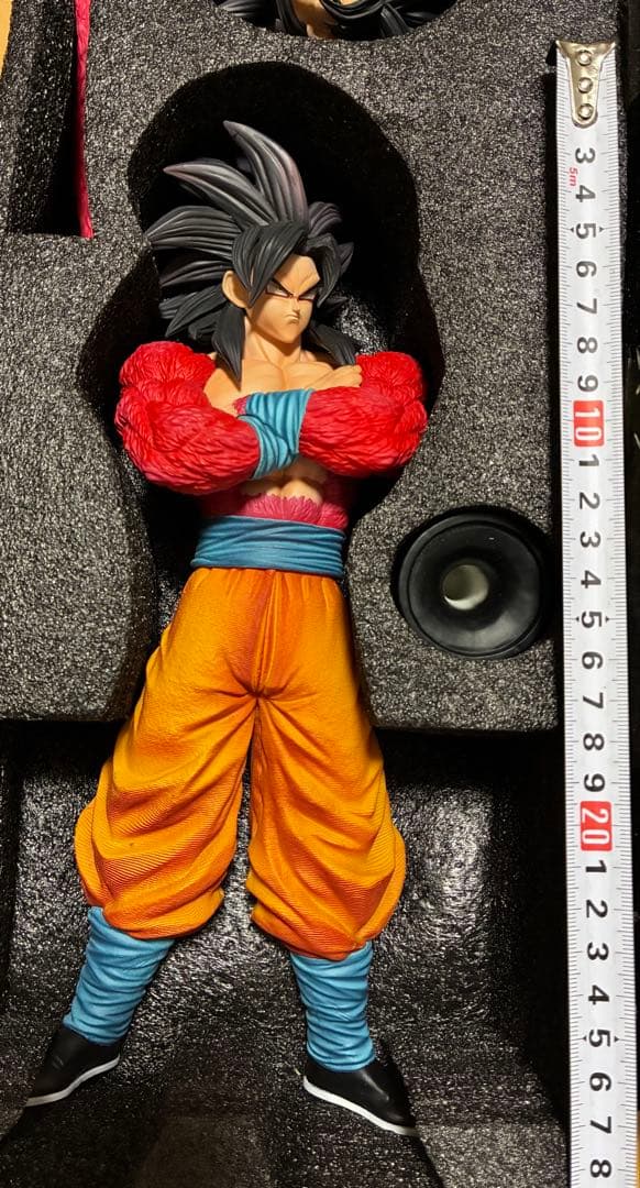 ドラゴンボール　スーパーサイヤ人4 孫悟空＆ベジータ　2体セット　新品未使用品。