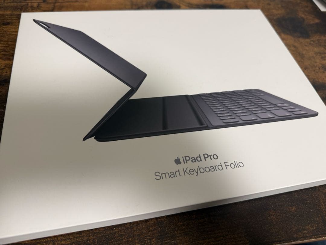 純正品12.9インチ iPad Pro Smart Keyboard Folio