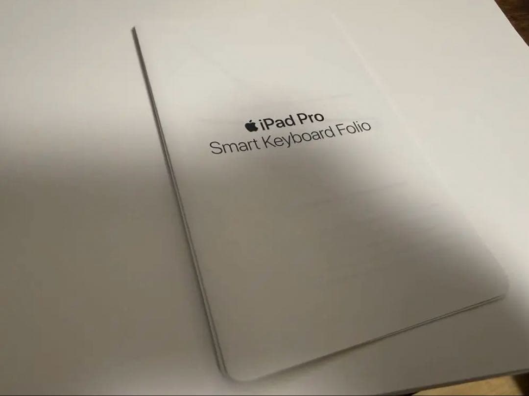 純正品12.9インチ iPad Pro Smart Keyboard Folio