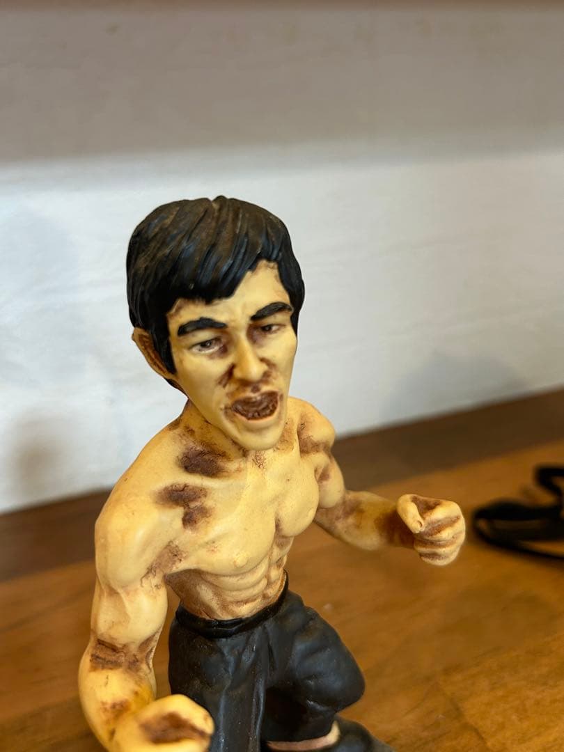 ブルース・リー「燃えよドラゴン」　フィギュア