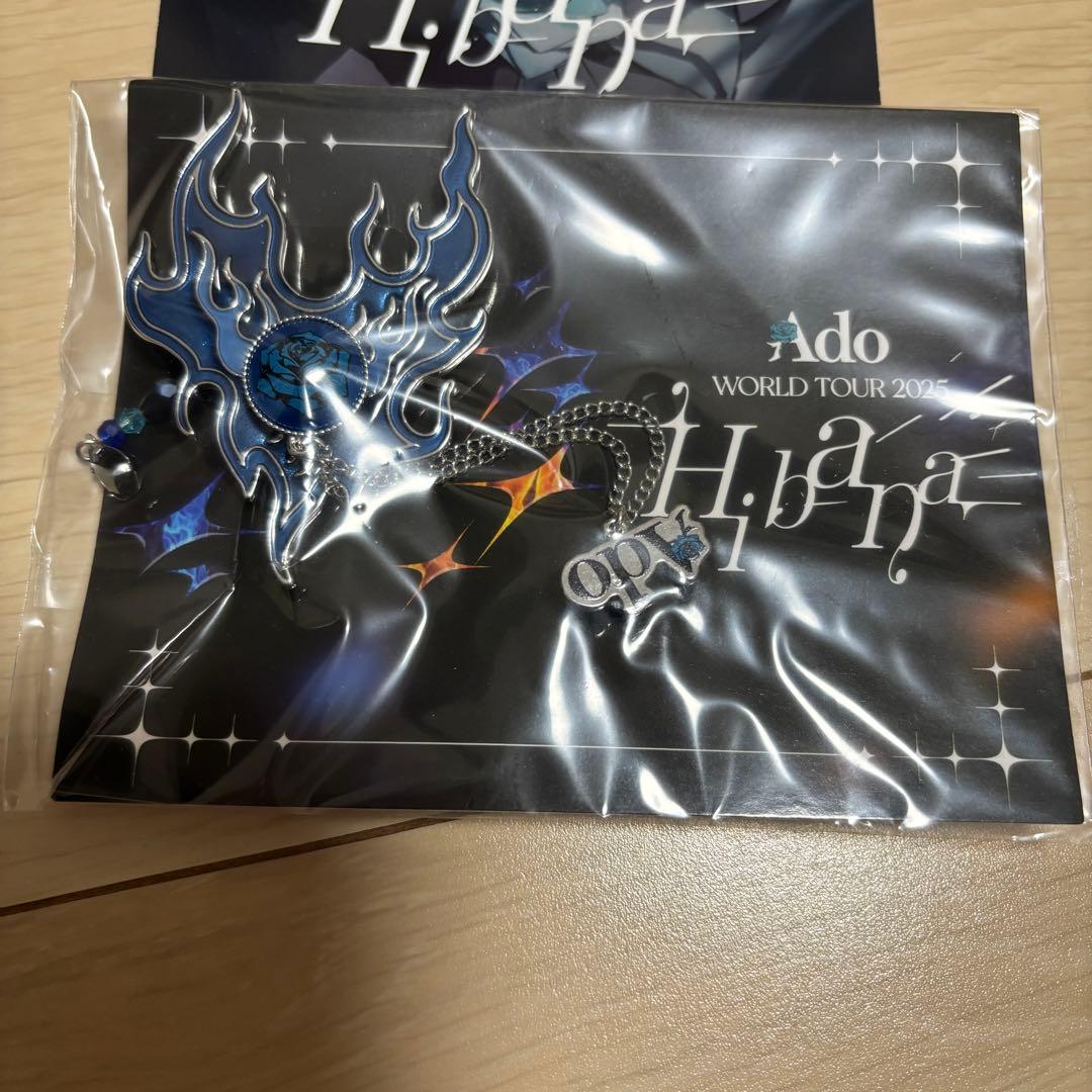Ado WORLD TOUR 2025 “Hibana” VIP席特典ブローチ