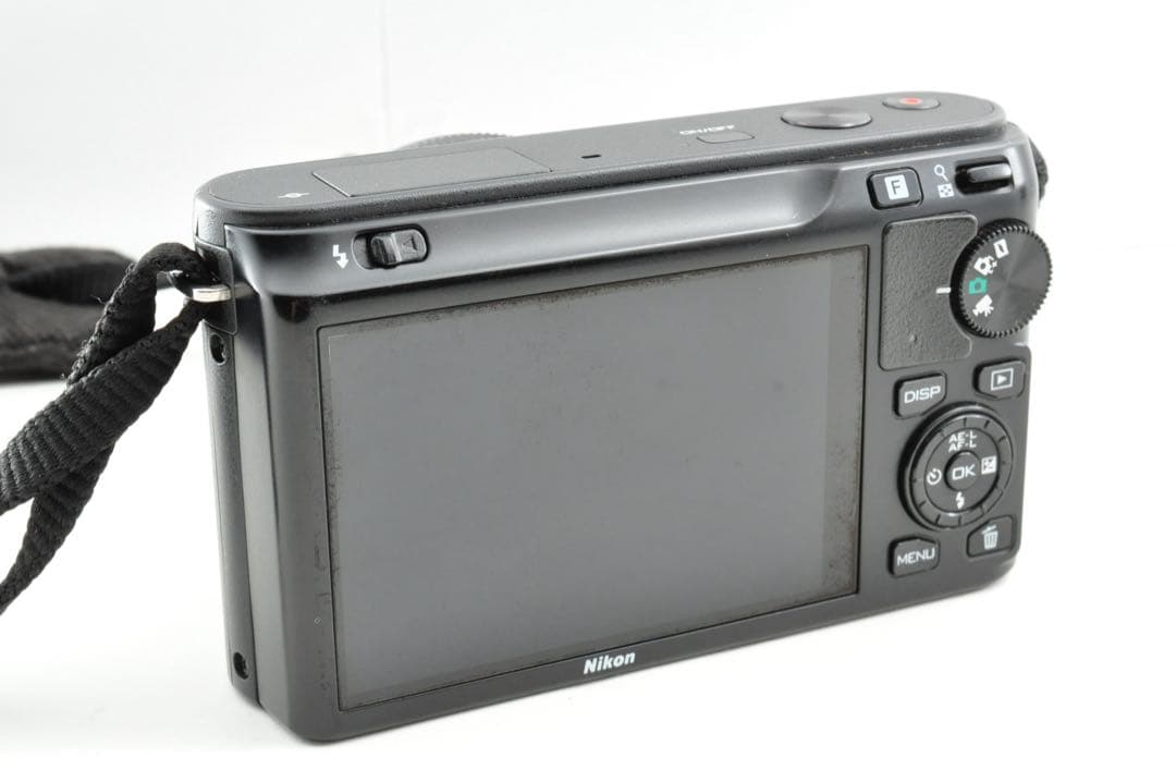 美品 Nikon Nikon 1 J1 ブラック ミラーレス一眼