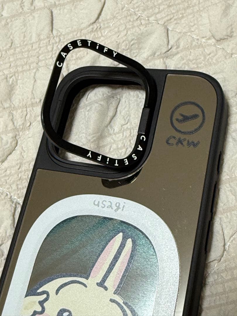Casetify iPhone16pro用 ケース ちいかわ うさぎ
