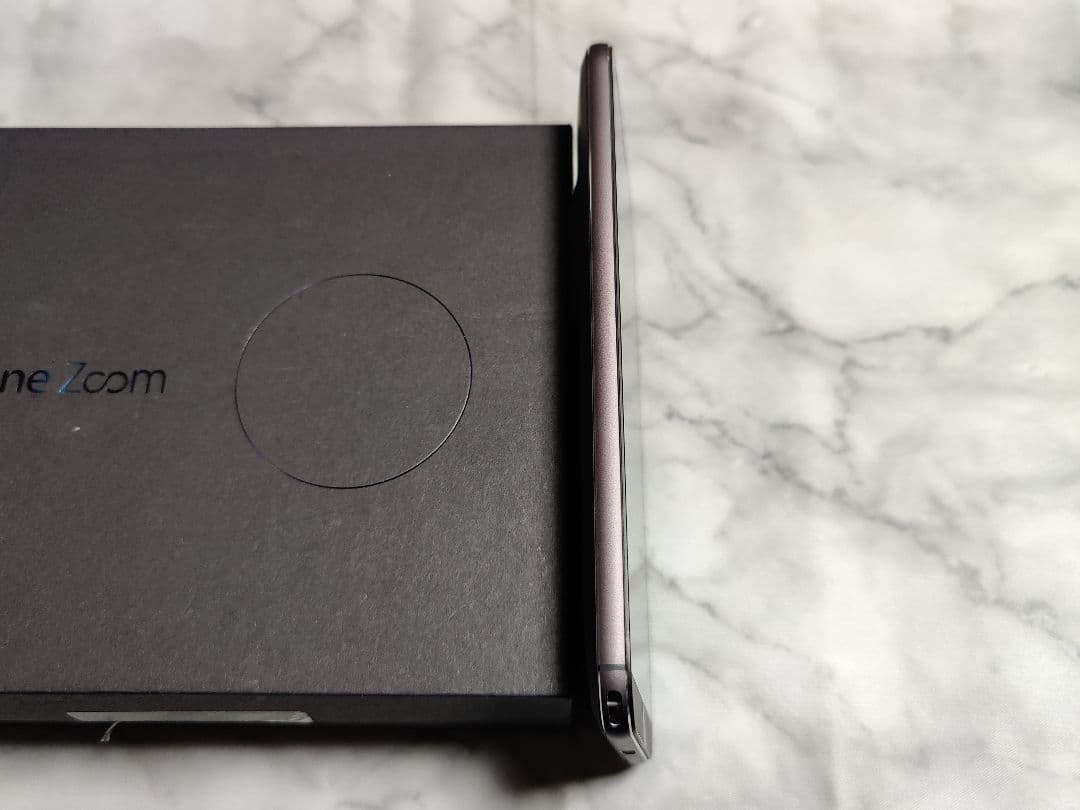 スマートフォン本体 ZenFone Zoom (ZX551ML) 4GB/32GB