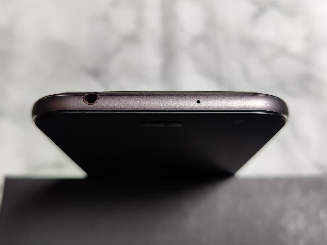 スマートフォン本体 ZenFone Zoom (ZX551ML) 4GB/32GB