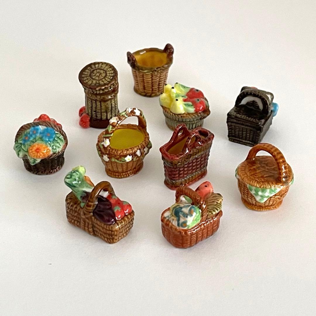 パニエの王様　レア　フェーブ　ヴィンテージ　フェーヴ　ミニチュア　陶器　カゴ