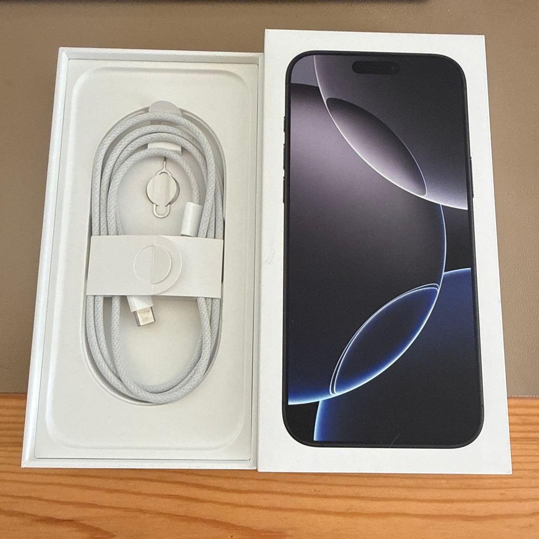 iPhone16ProMax 256GB ブラック【保証26年3月】