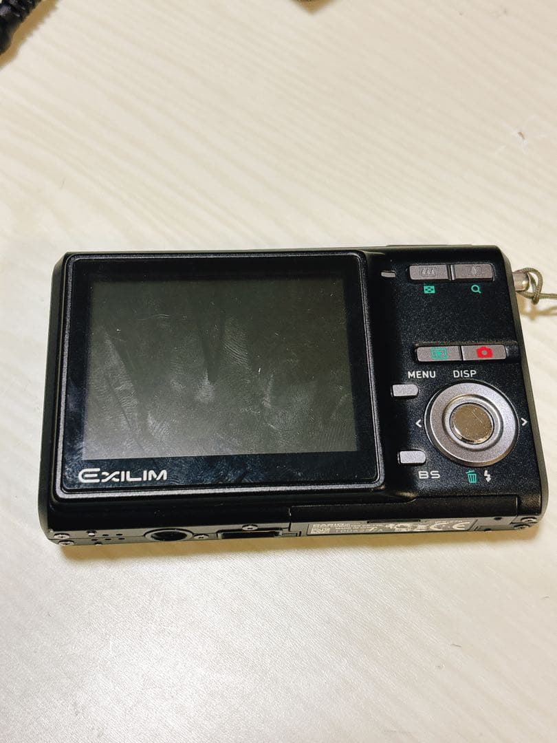 CASIO EXILIM 700万画素 コンパクトデジタルカメラ