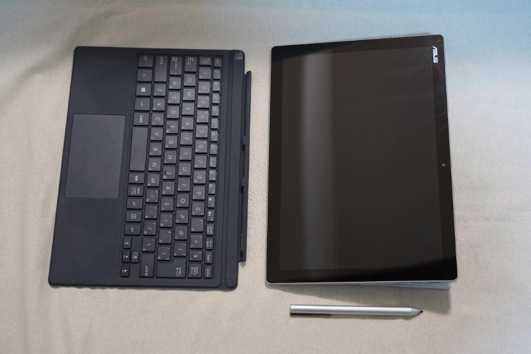 ASUS T304UA 2in1 Windows10 タブレットPC