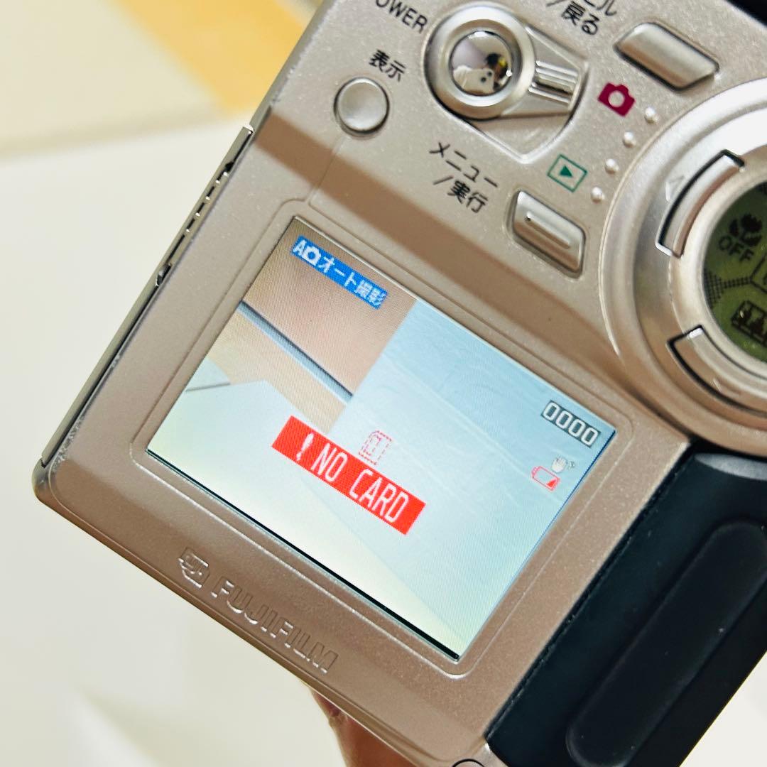 【動作品】【希少美品】FUJIFILM ファインピクス 4700z シルバー