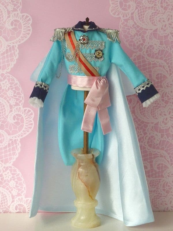 宝塚歌劇男役風衣装「オスカル・水色軍服」②