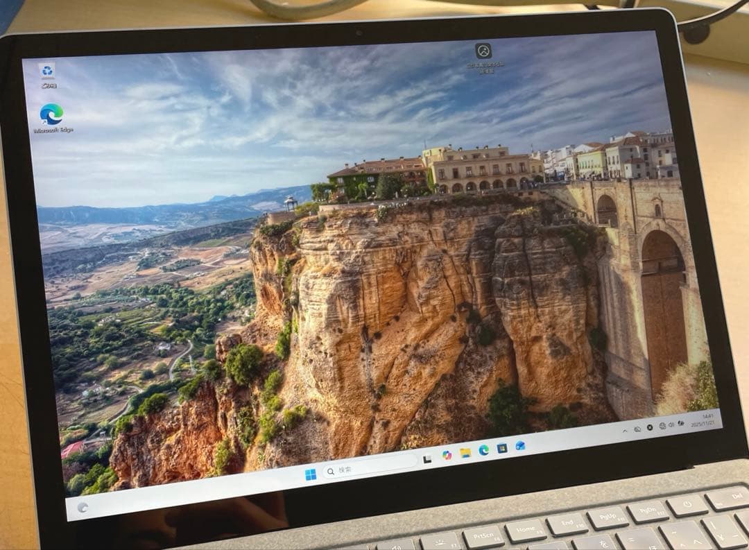 Surface Laptop2　第7世代 i5　メモリ8 256GB 美品#9