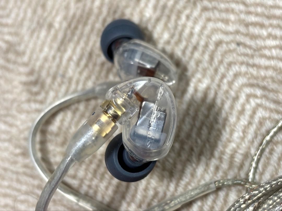 イヤホン SHURE SE425