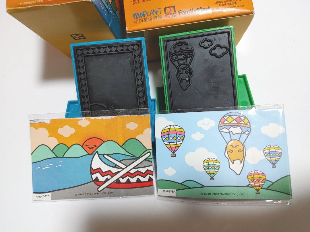 ぐでたま 台湾 ファミマ フィギュア付きスタンプ台 メモスタンド メッセージ紙