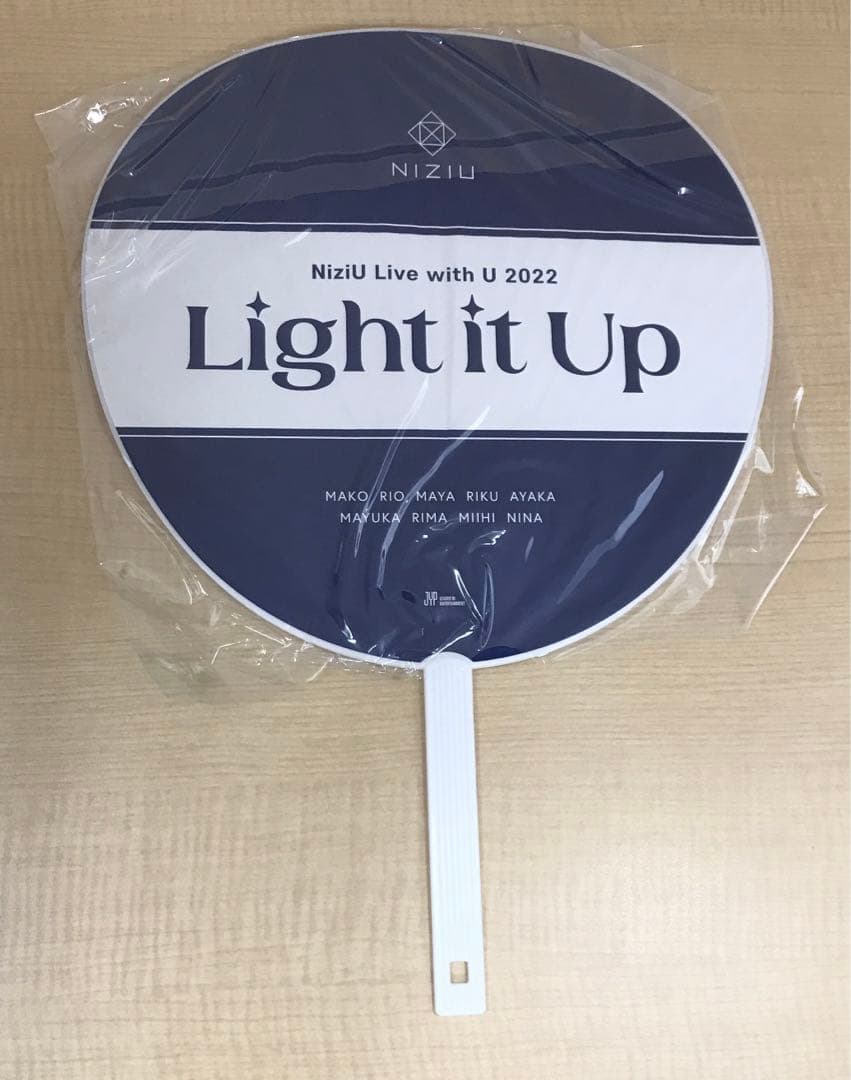 ❶ NiziU ニナ キナ Light it Up うちわ サインうちわケース