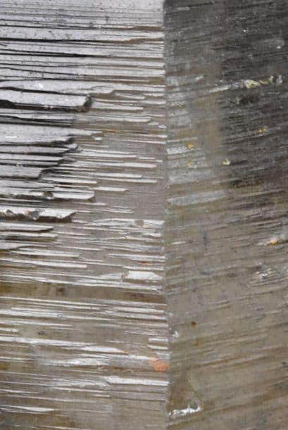 モンドクォーツ2023 条線が特徴のズングリスモーキークォーツ