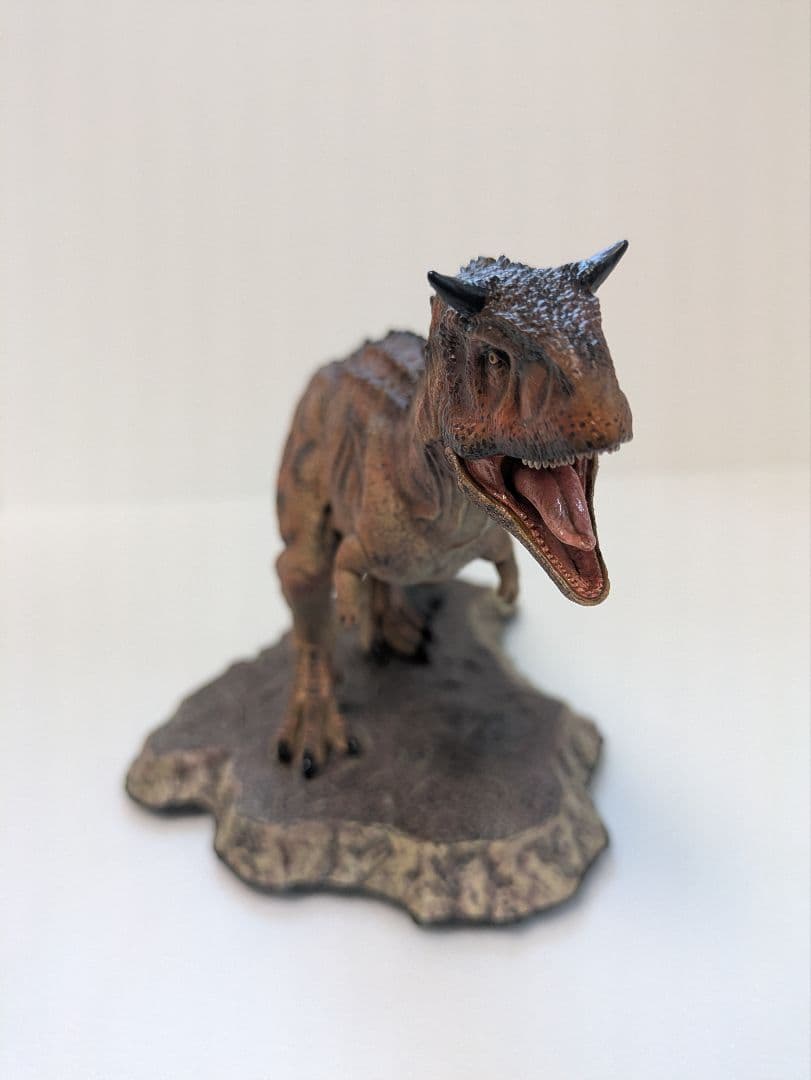 プライム1スタジオ　ジュラシックワールド　カルノタウルス（箱なし・開封品）