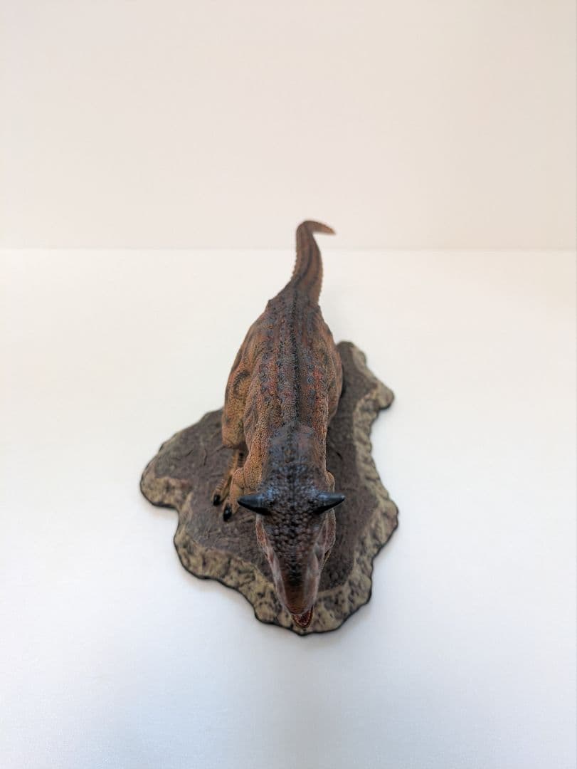 プライム1スタジオ　ジュラシックワールド　カルノタウルス（箱なし・開封品）