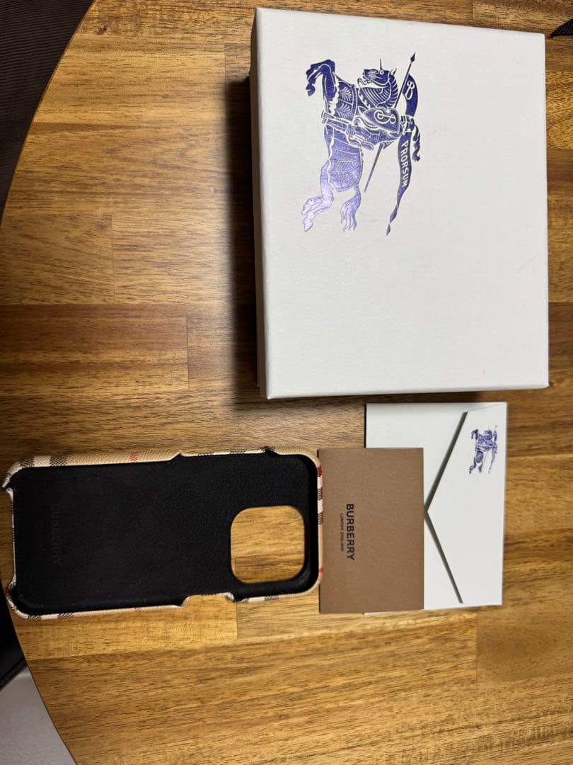 BURBERRY チェック柄 iPhone14プロ用ケース