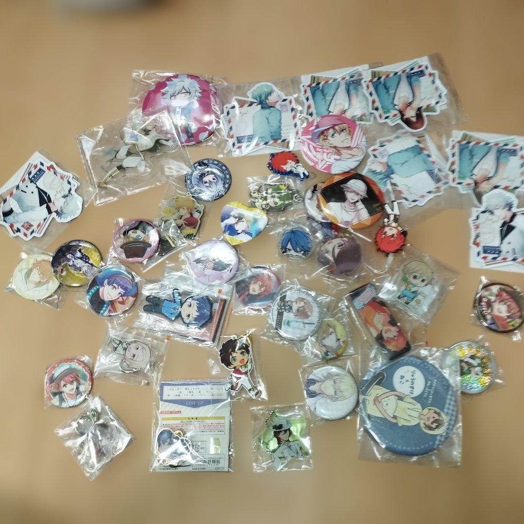 箱込6kg以上　約420点　ゲーム　キャラクターグッズ　まとめ売り　缶バッジ