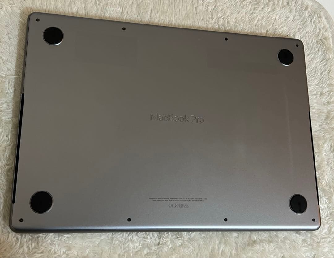 ★MacBook Pro M1 Pro 16GB/1TB 2021 14インチ