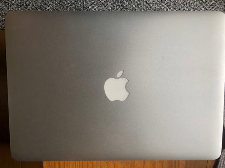 Apple MacBook Air 13インチ 256GB Early 2015