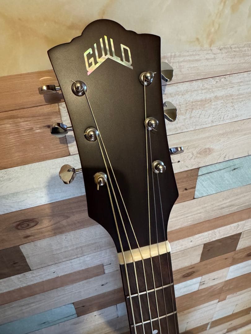 ☆★超美品‼️Guild OM-240CE Naturalオリジナルケース付属★☆