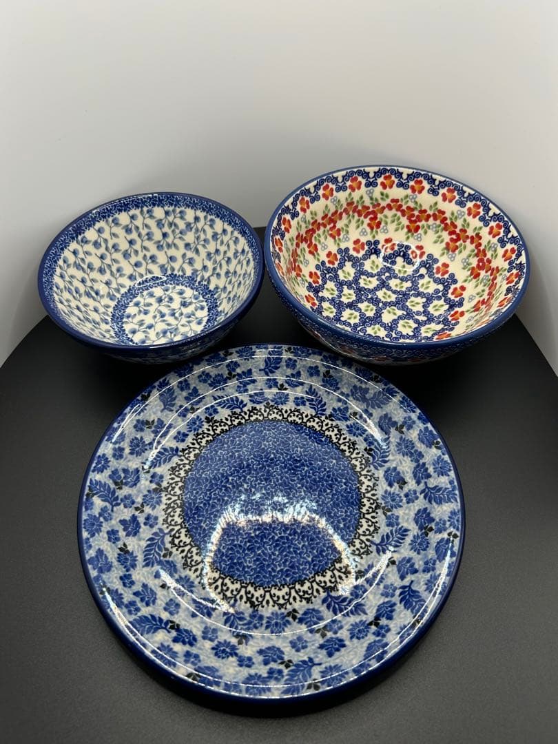 早い者勝ち(最終値下)【美品】ポーリッシュポタリー　3点セット　ボウル２枚、平皿