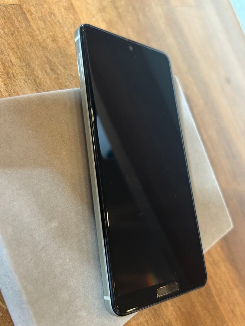 AQUOS sense5G SHG03 　64GB