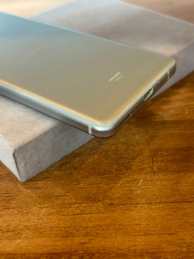 AQUOS sense5G SHG03 　64GB