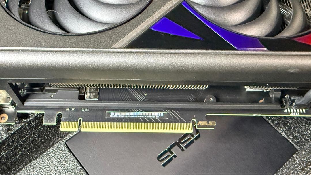 グラフィックボード・グラボ・ビデオカード ASUS ROG STRIX RTX4070ti