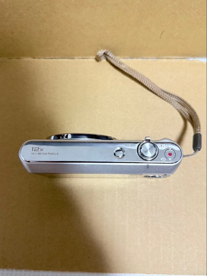 【専用】デジカメ　CASIO EXILIM EX-ZS180 コード付