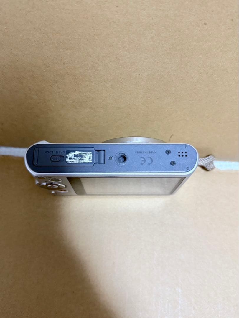 【専用】デジカメ　CASIO EXILIM EX-ZS180 コード付