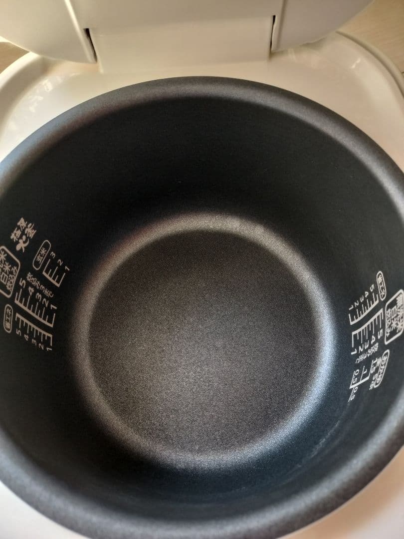 ケイさん専用2024年製アイリスオーヤマ炊飯器お値下げ！