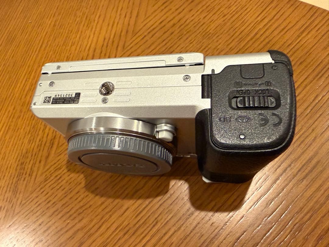 SONY α6400 ミラーレスカメラ　純正バッテリー✖️2