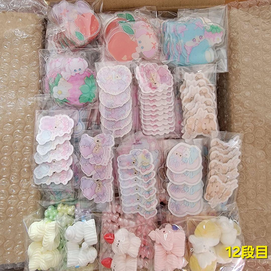 ♧ハンドメイド♧パーツ類いろいろまとめ売り 宅急便80サイズ1箱分